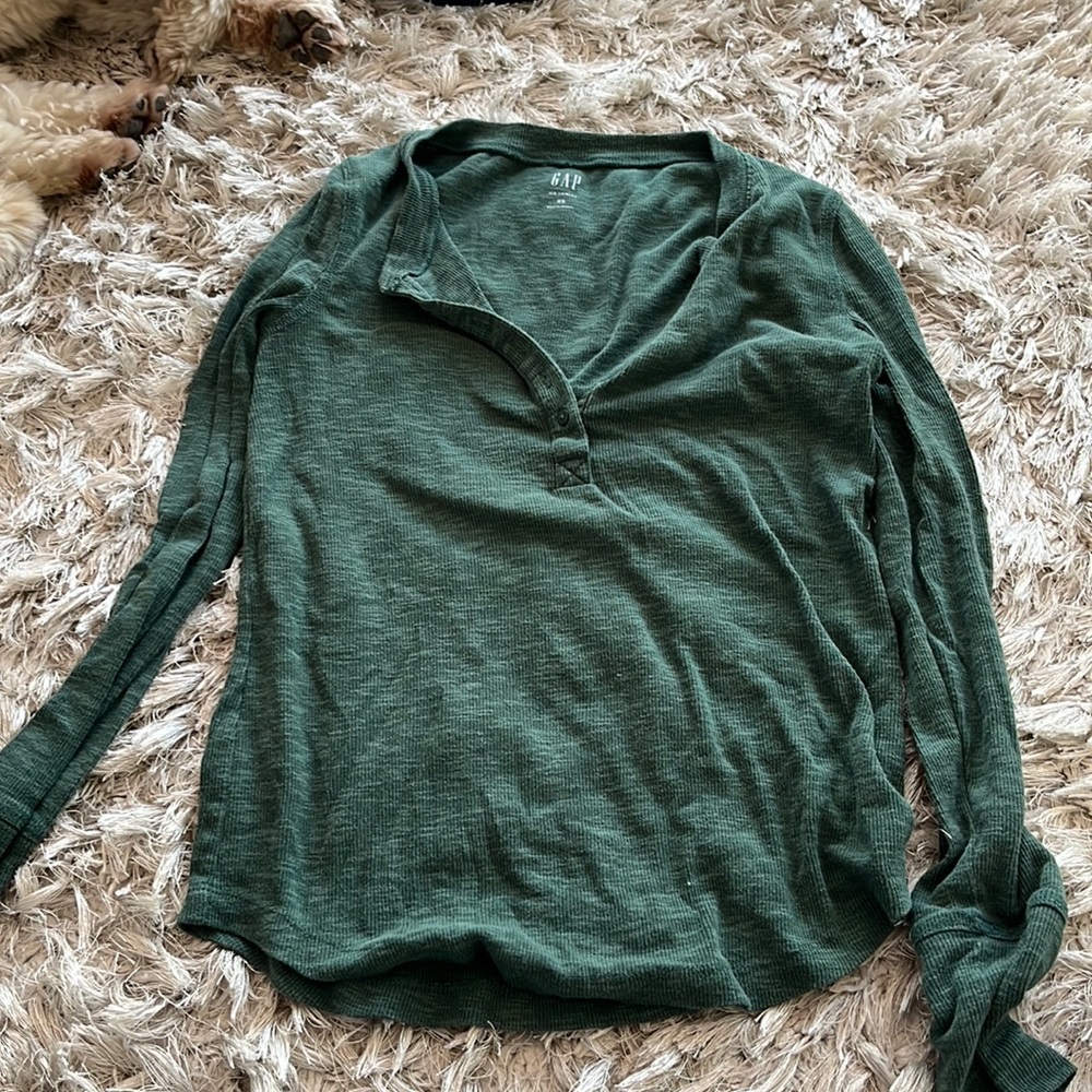 gap waffle shirt